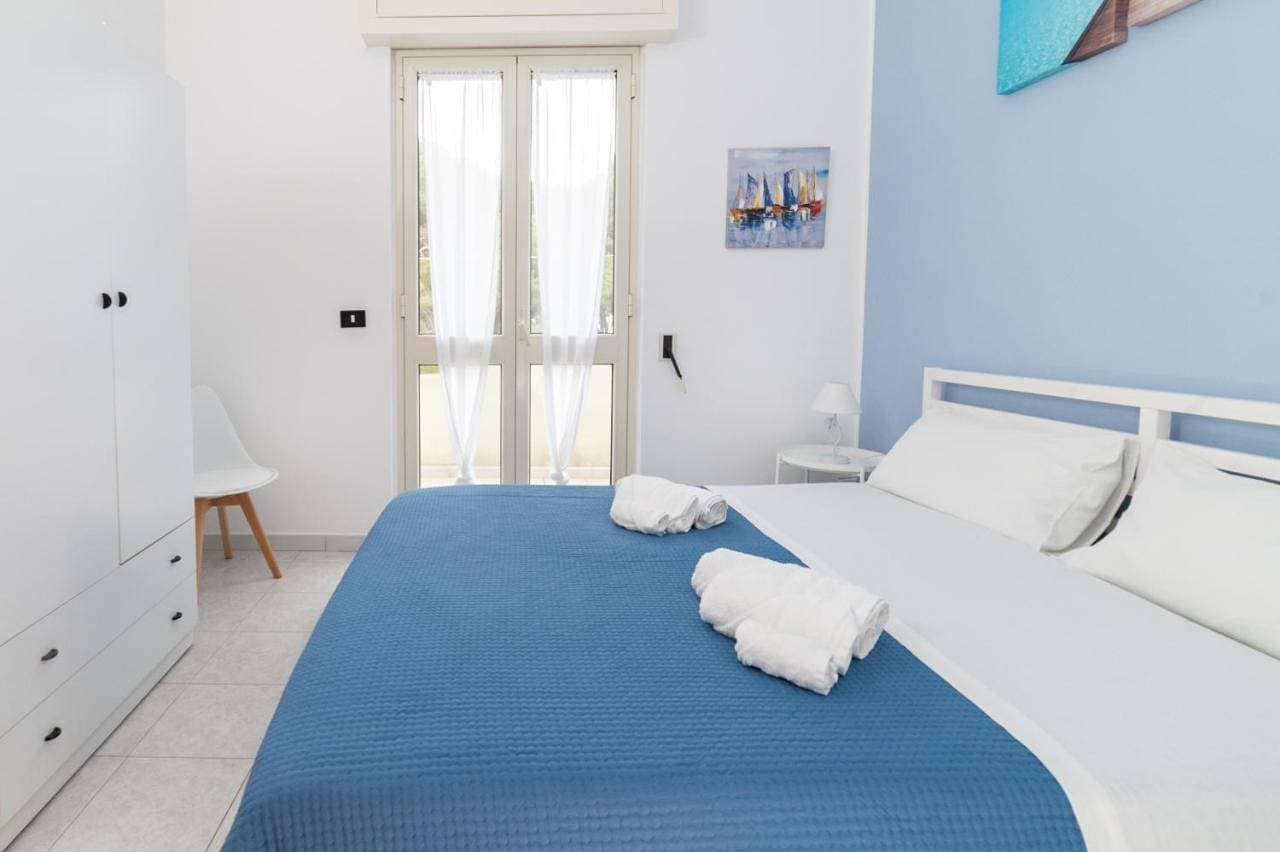 GALLIPOLI 30 METRI DAL MARE 6 posti letto e WiFi 1