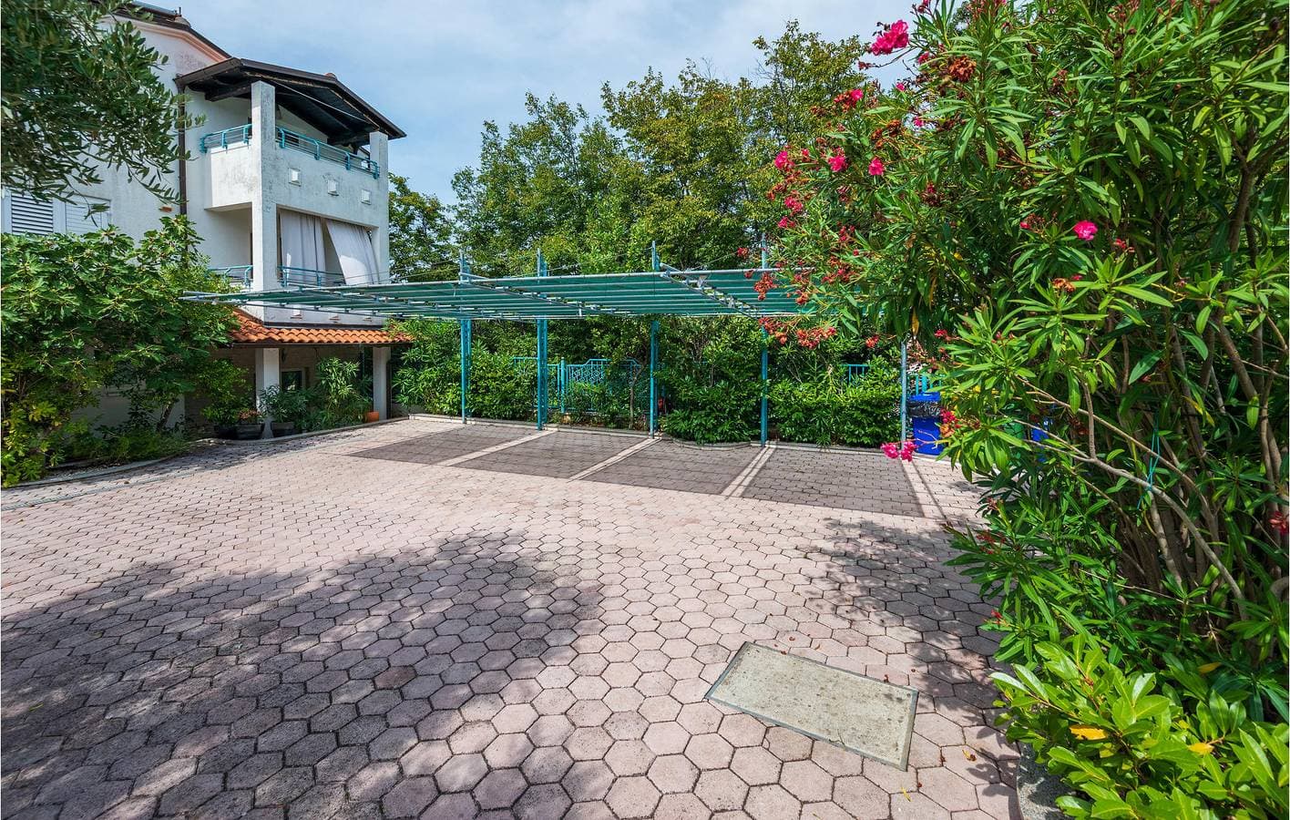 Foto 10 von 34: Urlaub am Meer: Gemütliches Apartment mit 1 Schlafzimmer, Pool und Terrasse, in der Nähe des Strandes Havajka