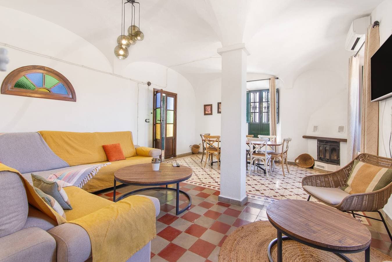 Foto 5 von 28: Finca 'Las Cabrillas La Nava' mit Bergblick, privatem Pool und Klimaanlage