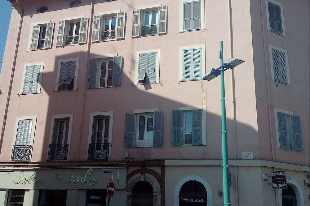 Foto 12 von 30: Im Zentrum von Menton, nahe dem Meer