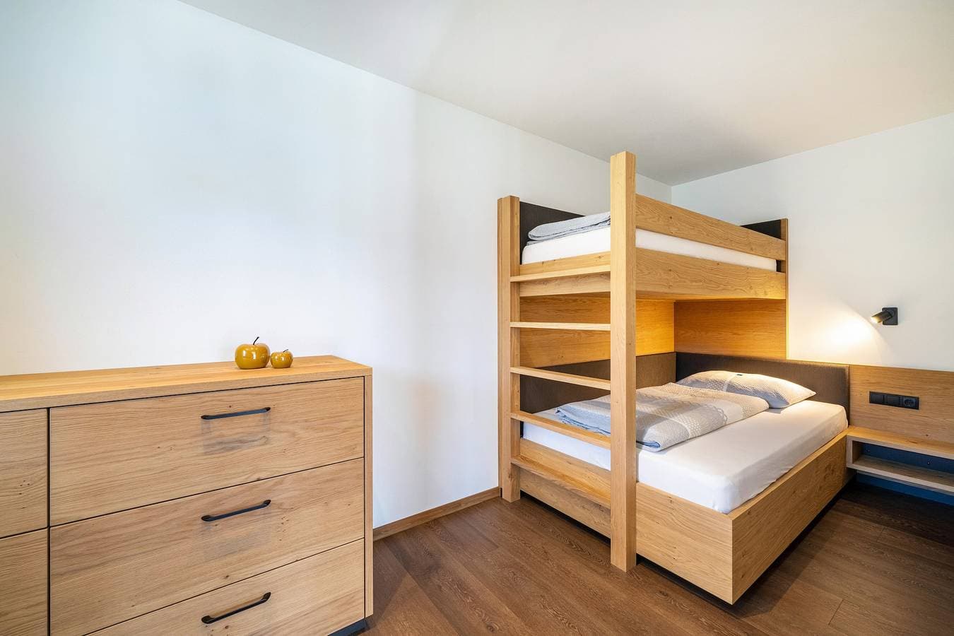 Foto 11 von 19: "Sunnseitn Lodge Apt Exclusive Panorama" mit beheiztem Whirlpool, Infrarotsauna und großer Terrasse
