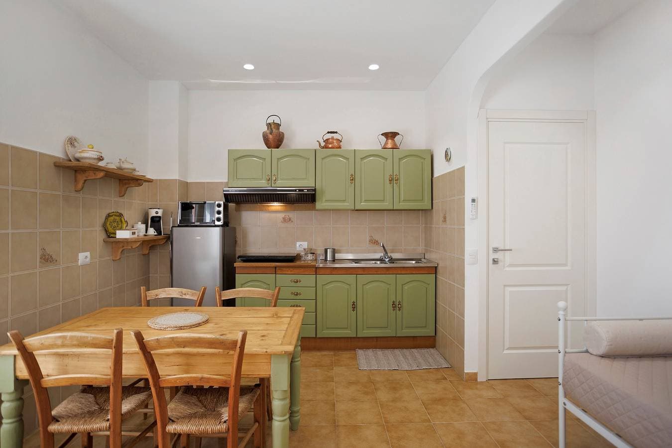 Foto 6 von 40: Apartment '2' mit Gemeinschaftsgarten, WLAN und Klimaanlage