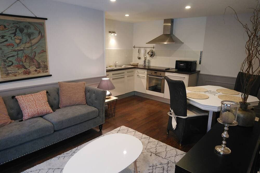 Apartment-Romantik-Ensuite mit Dusche-Terrasse-isle 2 1