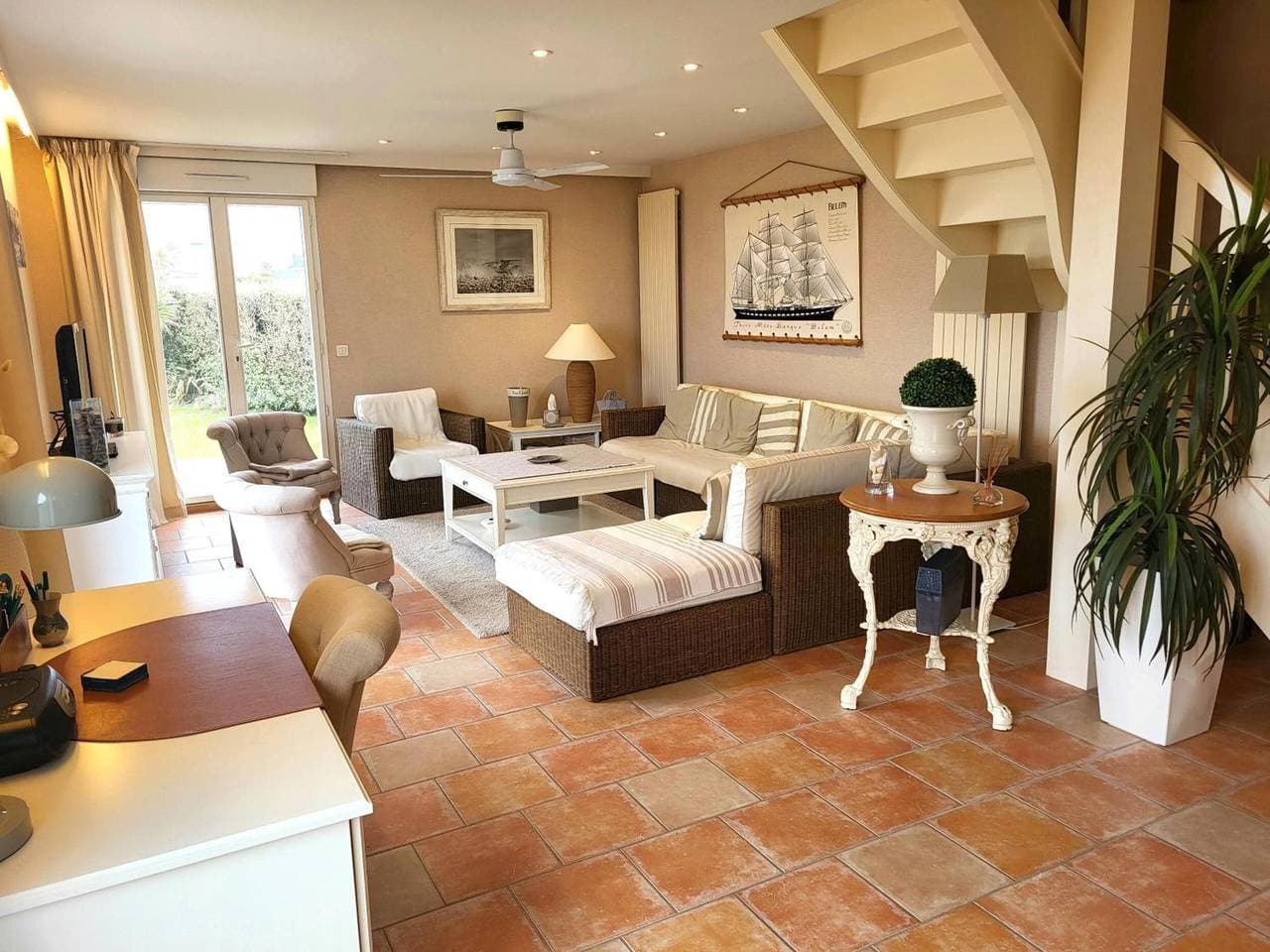 Foto 3 von 36: Villa 'Front De Mer Les Cordylines' mit Meerblick, privater Terrasse und WLAN