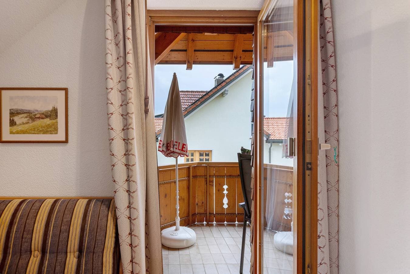 Foto 10 von 17: Studio '2, 36qm' mit Bergblick, Gemeinschaftsterrasse und Wi-Fi