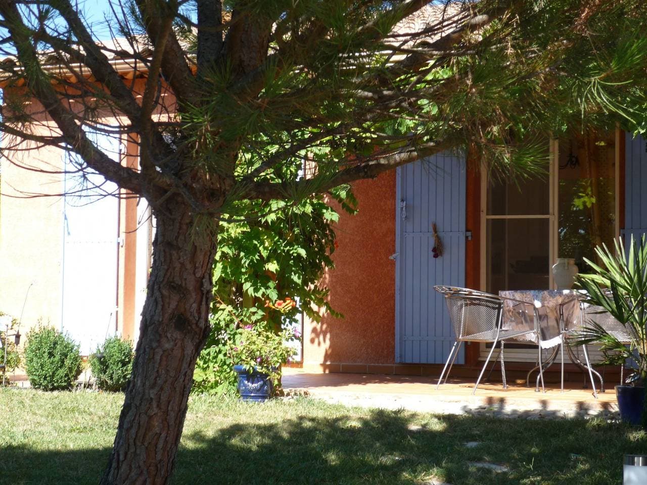 Foto 8 von 27: Gemütliche Ferienwohnung mit Pool und Garten, 2 km von Pierrevert entfernt