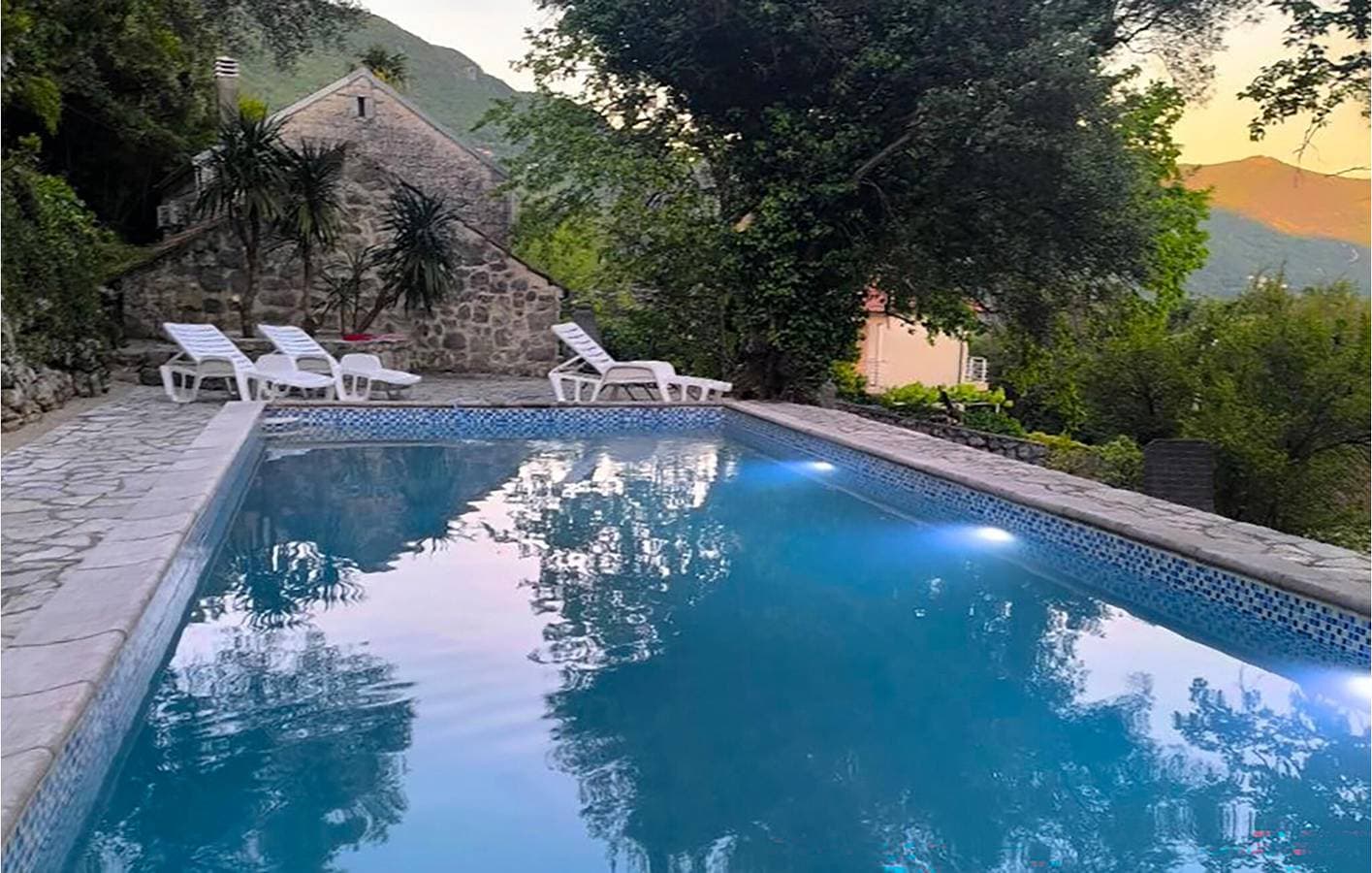 Foto 12 von 32: Ferienhaus für 8 Personen mit Terrasse