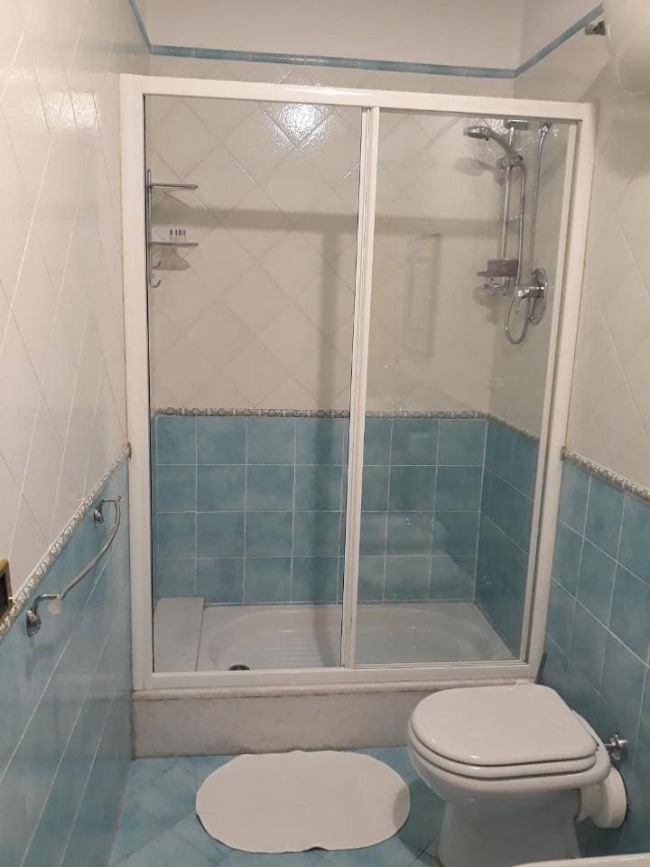 Foto 9 von 13: Double Room with Private Bathroom