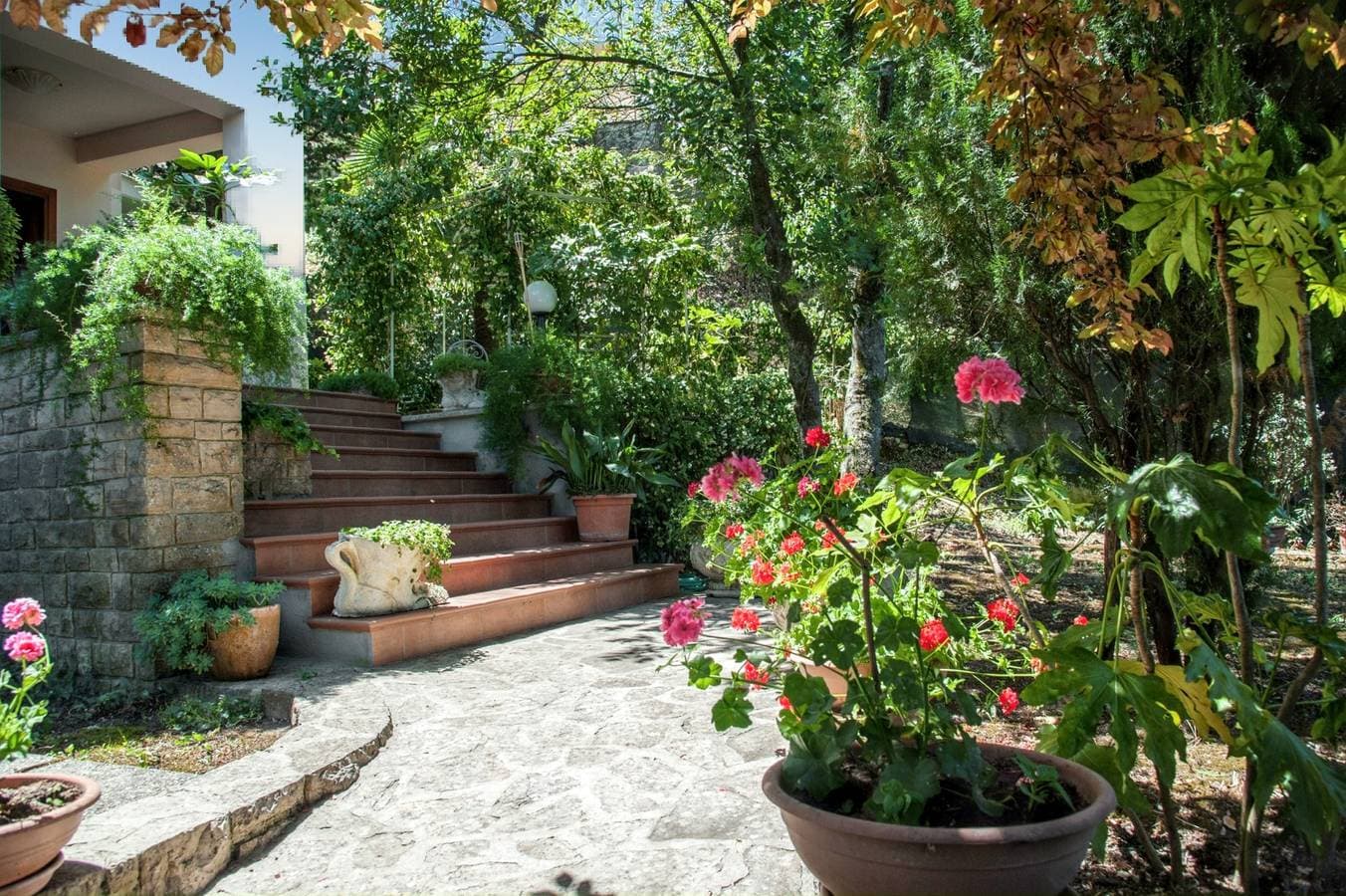 Charmantes Haus in Amelia mit Seeblick, 200 m² 1