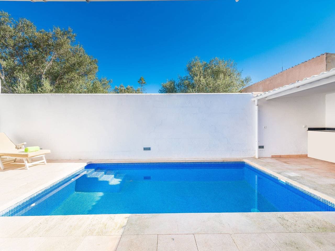 Foto 2 von 28: Sestanyolet - Ferienhaus Mit Privatem Pool
