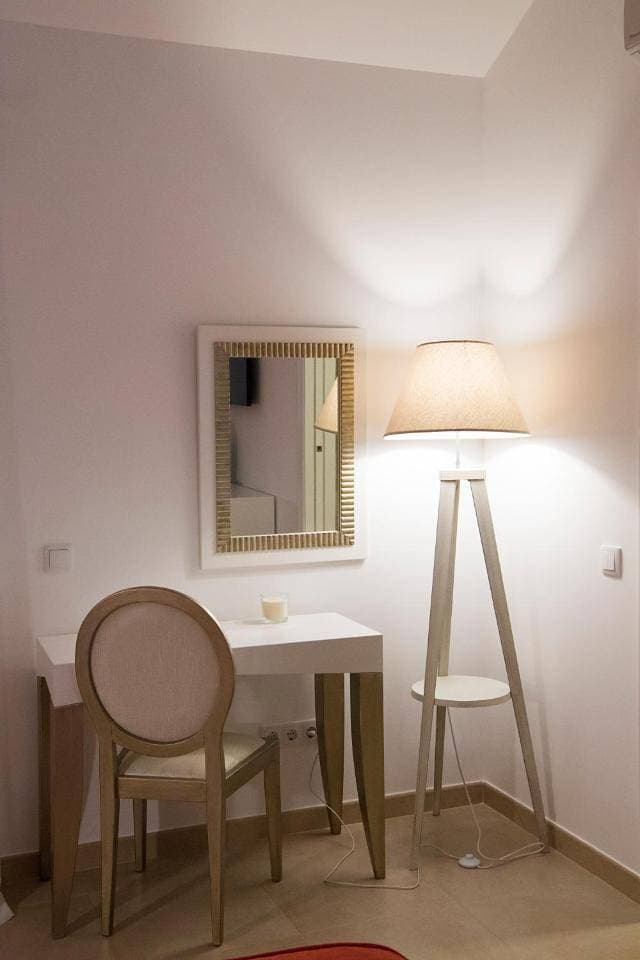 Foto 6 von 9: Double Room with Private Bathroom