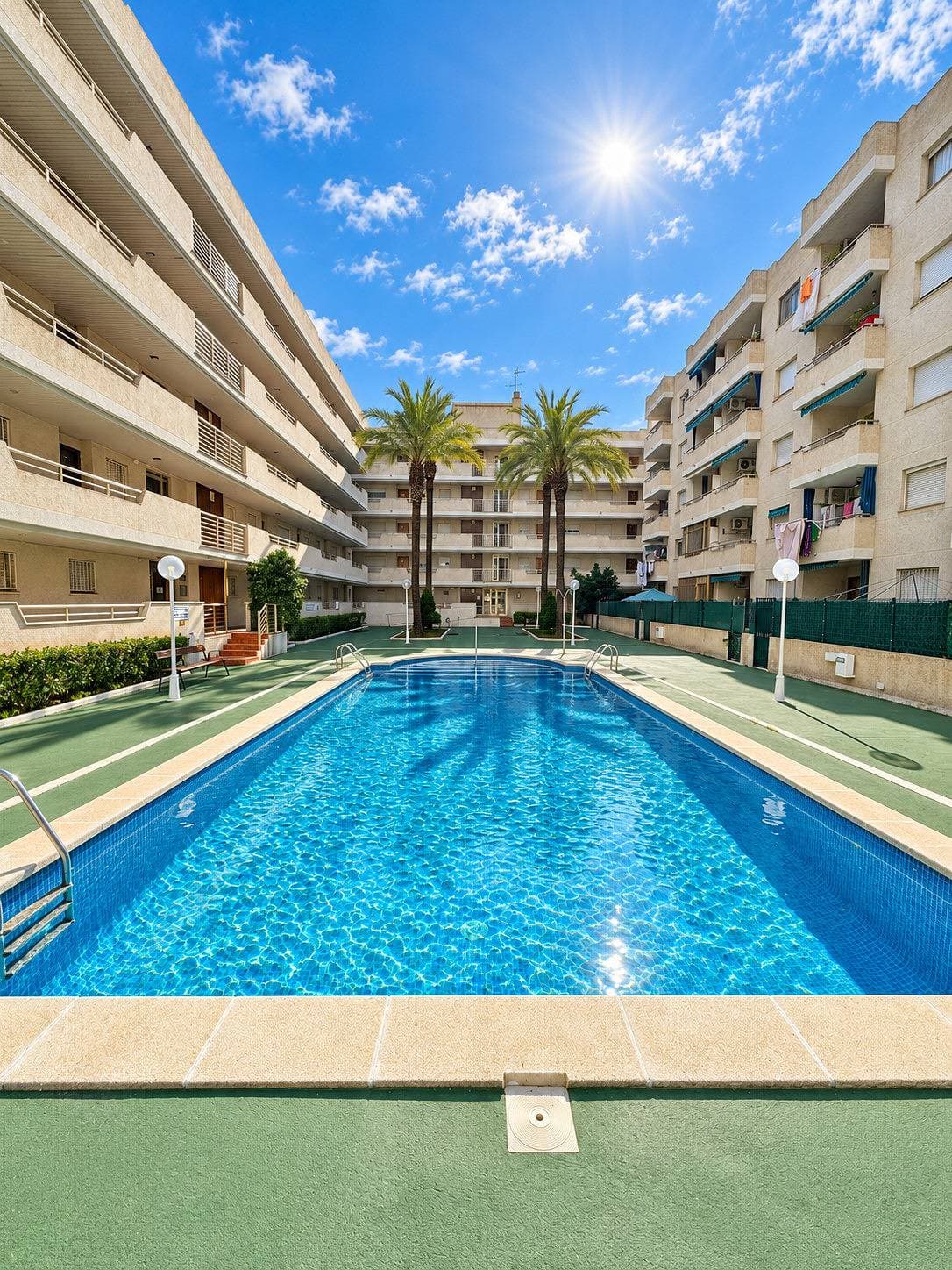 Foto 3 von 32: La Pineda Holiday Apartment by PriorityVillas
