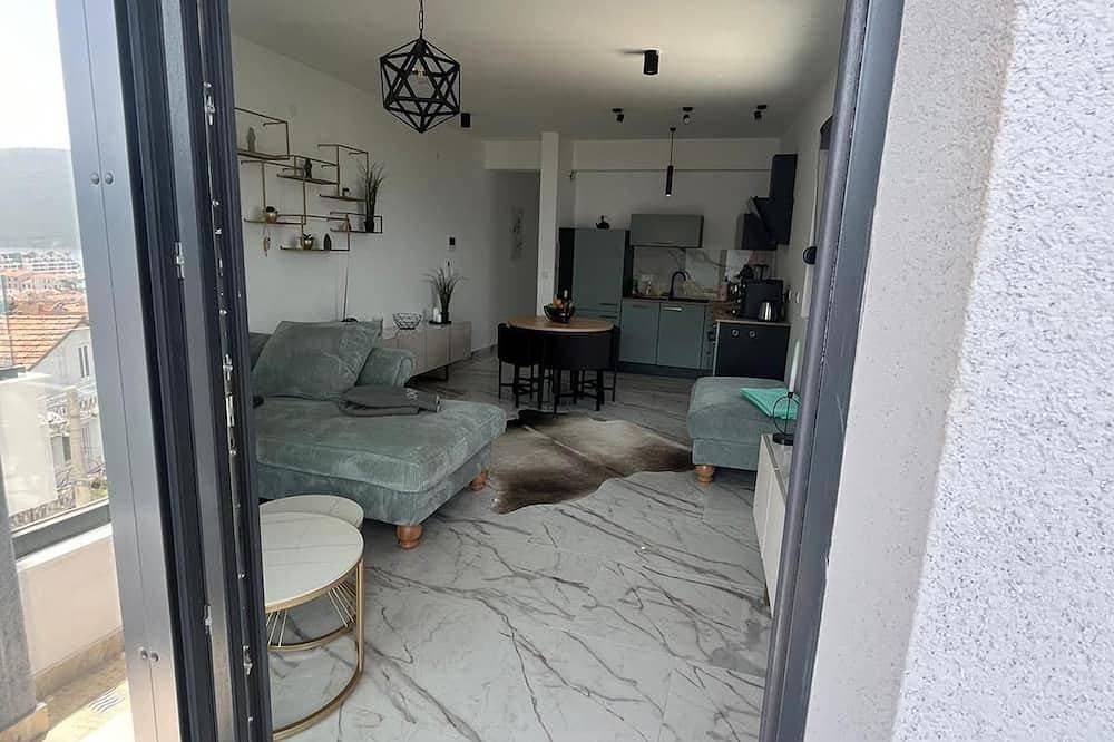 Foto 11 von 30: Luxuriöses Apartment mit Meerblick in der Bucht von Kotor