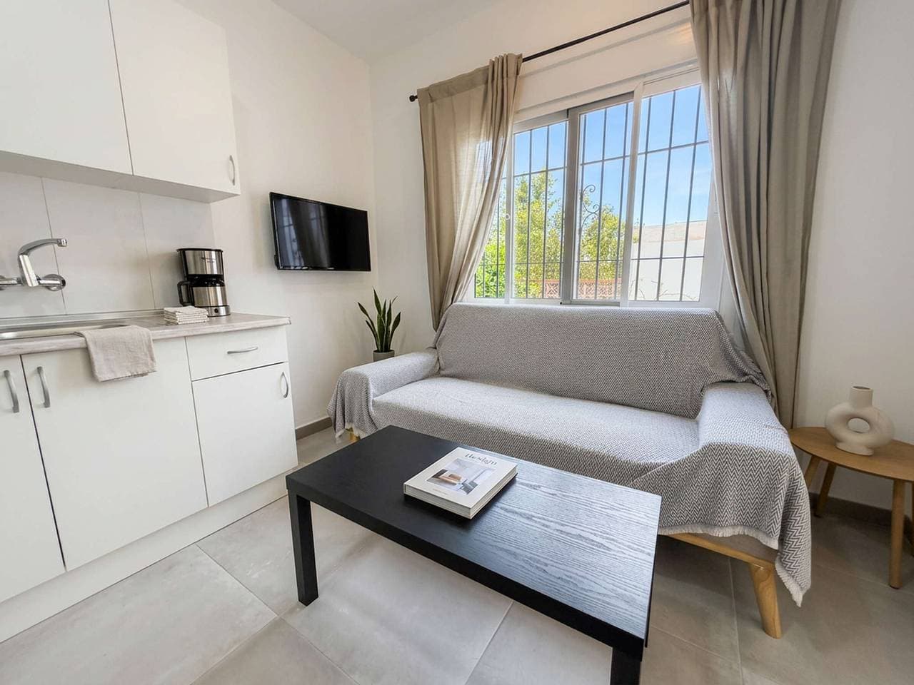 Foto 2 von 29: Gemütliche Wohnung in Nerja mit Gemeinschaftspool und WLAN