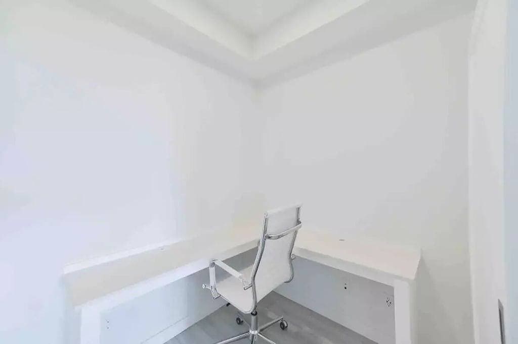 Foto 9 von 50: Luxuswohnung im obersten Stockwerk💎Kostenlose Parkplätze💎Ps4💎10 Minuten zum Flughafen