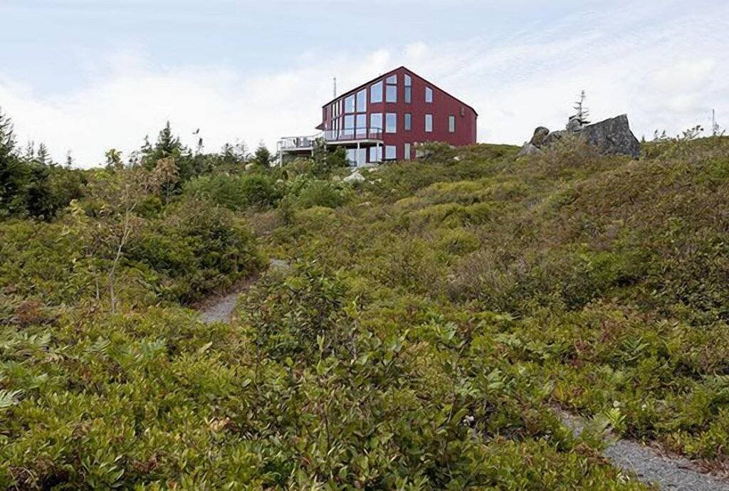 Foto 4 von 49: Executive Oceanfront Home. Atemberaubender Panoramablick auf das Meer! In der Nähe von Peggy's Cove