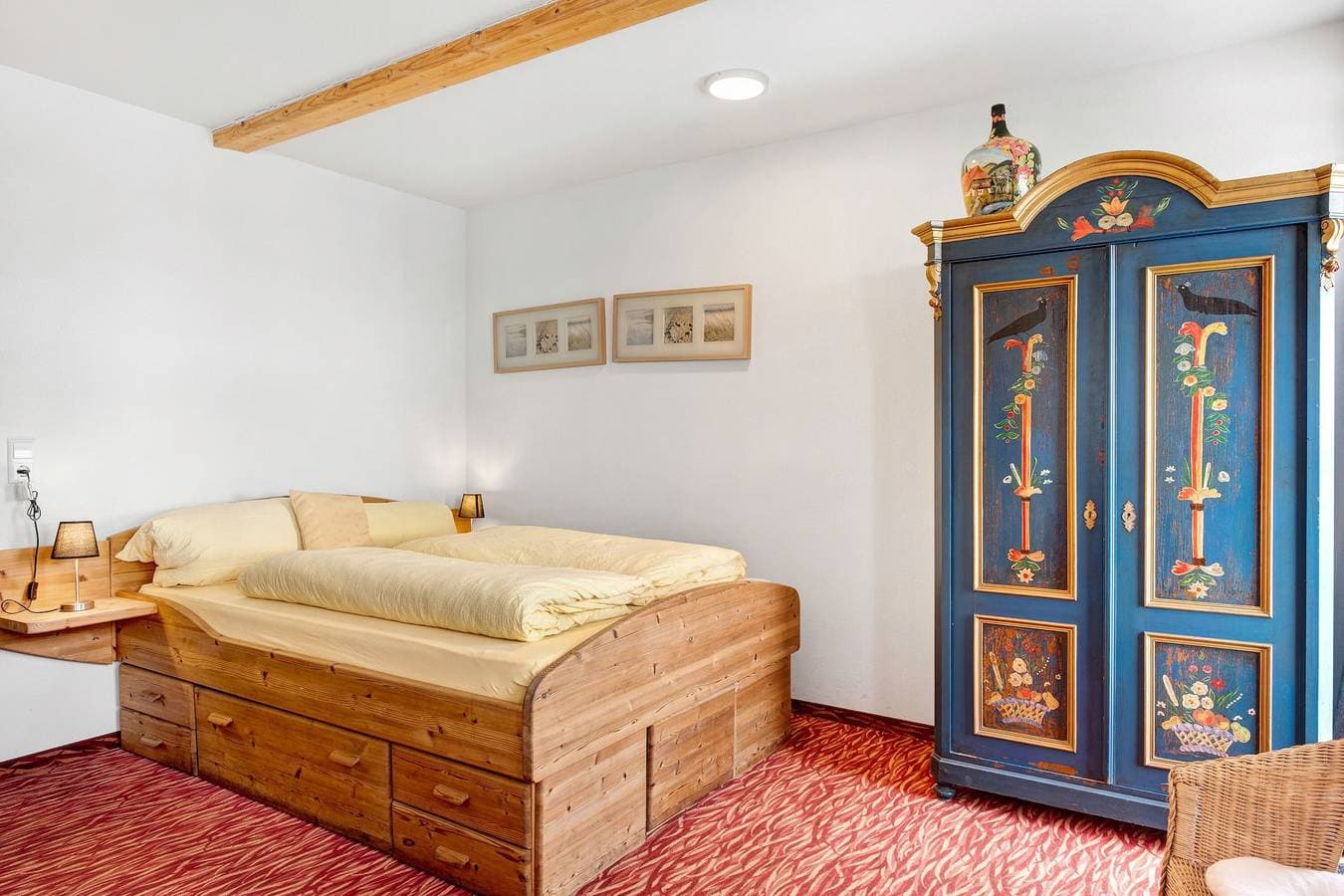 Foto 11 von 44: Zimmer 'Doppelzimmer Mit Balkon 21' mit Gemeinschaftsgarten, Balkon und Wi-Fi
