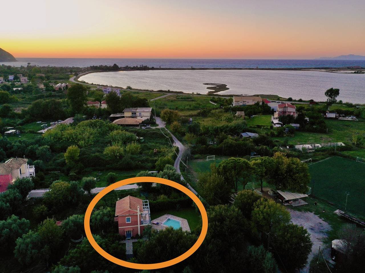Foto 9 von 34: Beach Villa Simeoni with private pool