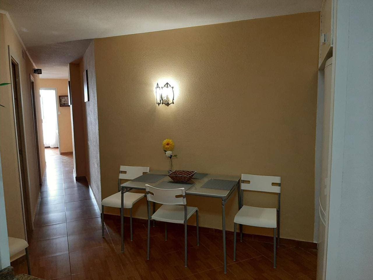Foto 12 von 21: Two-Bedroom Apartment