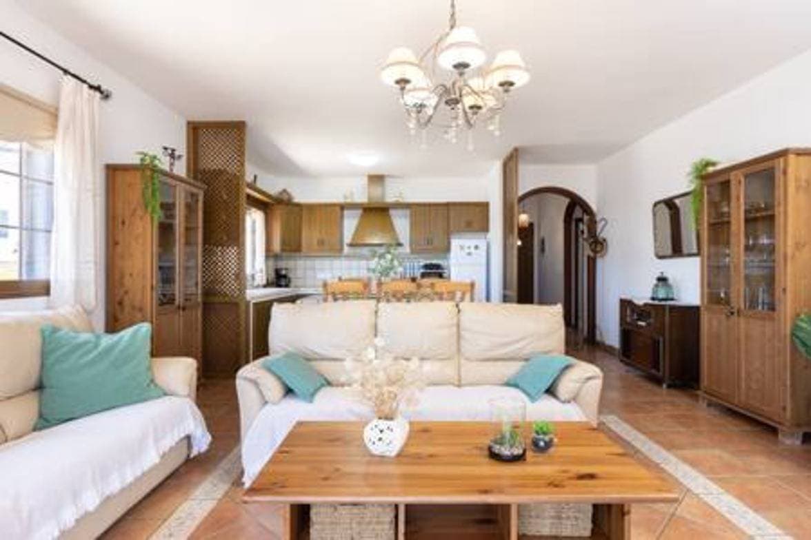 Foto 9 von 40: Ferienwohnung für 6 Personen mit Terrasse