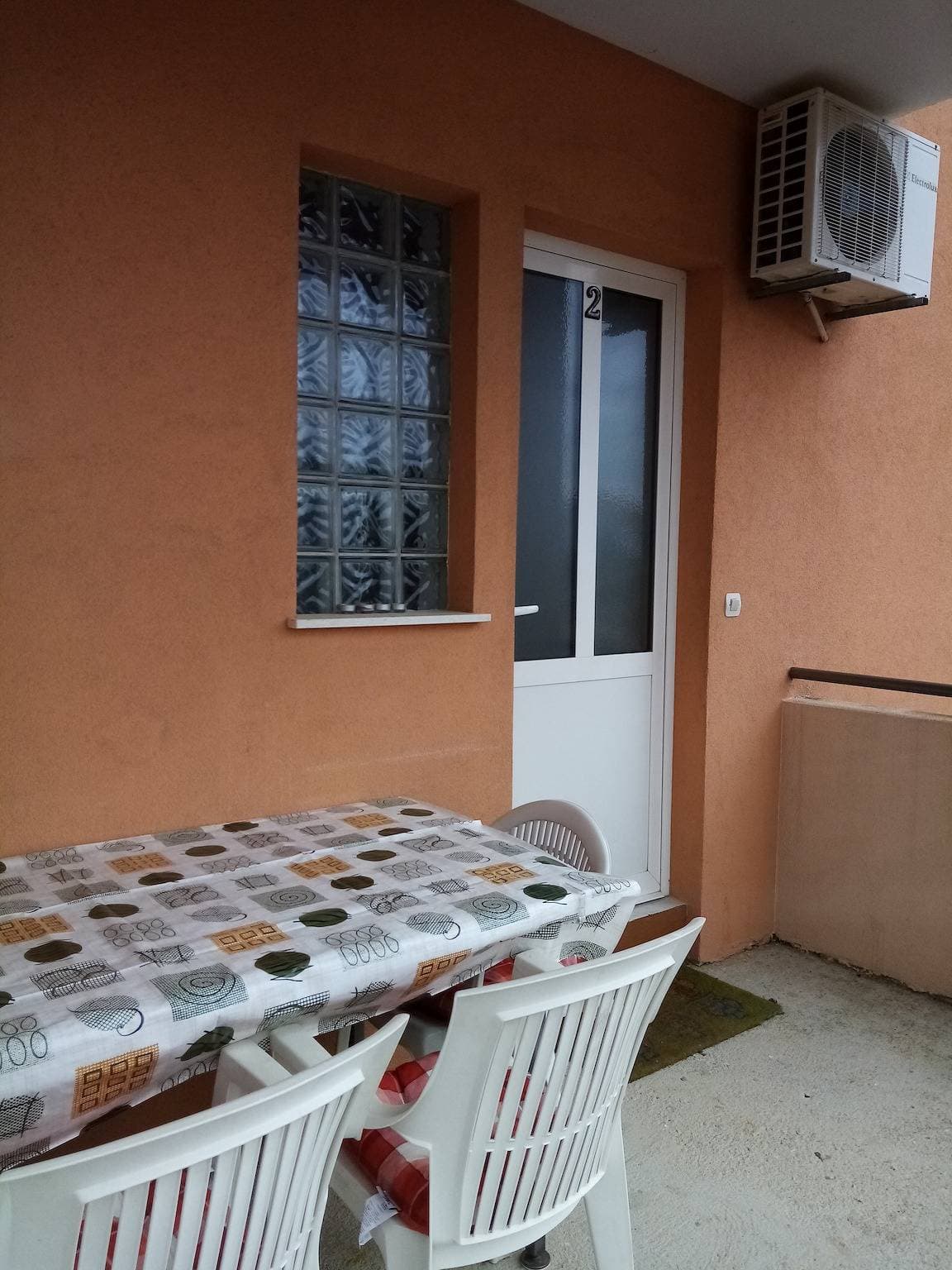 Foto 10 von 23: Ferienwohnung für 4 Personen mit Garten