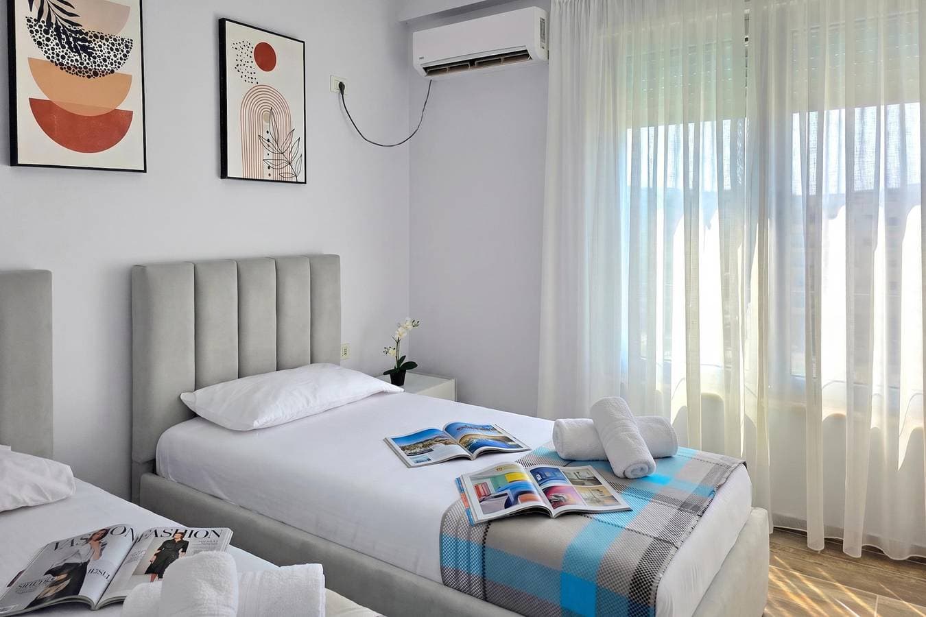 Foto 6 von 42: Beachfront & Sea View Apartment 101