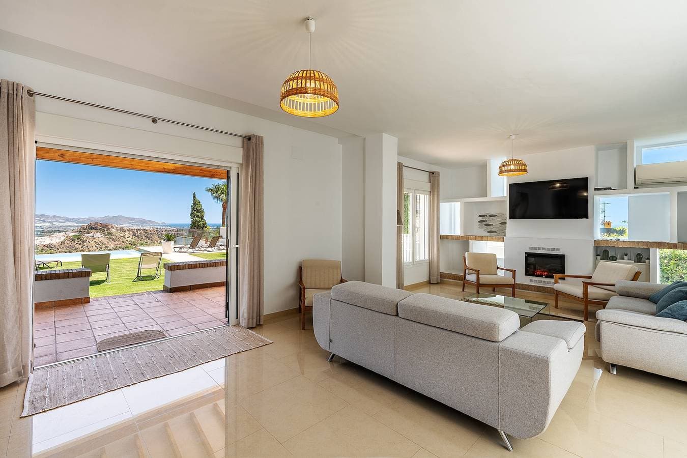 Foto 11 von 26: Villa "Las Arenas" mit Meerblick, privatem Pool & WLAN