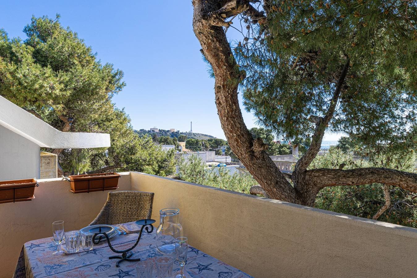 Foto 2 von 21: Ferienwohnung 'Bouganville' mit Meerblick, WLAN und Klimaanlage