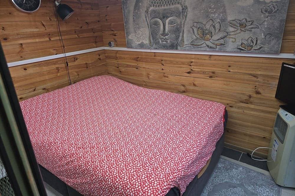 A cozy, quiet, and relaxing chalet 1