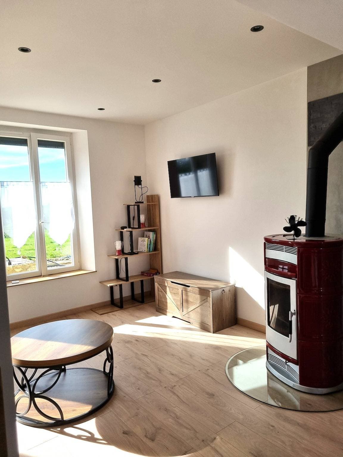 Foto 6 von 13: Freistehendes Landhaus 'Aux Hirondelles' mit privatem Garten, Terrasse und WLAN