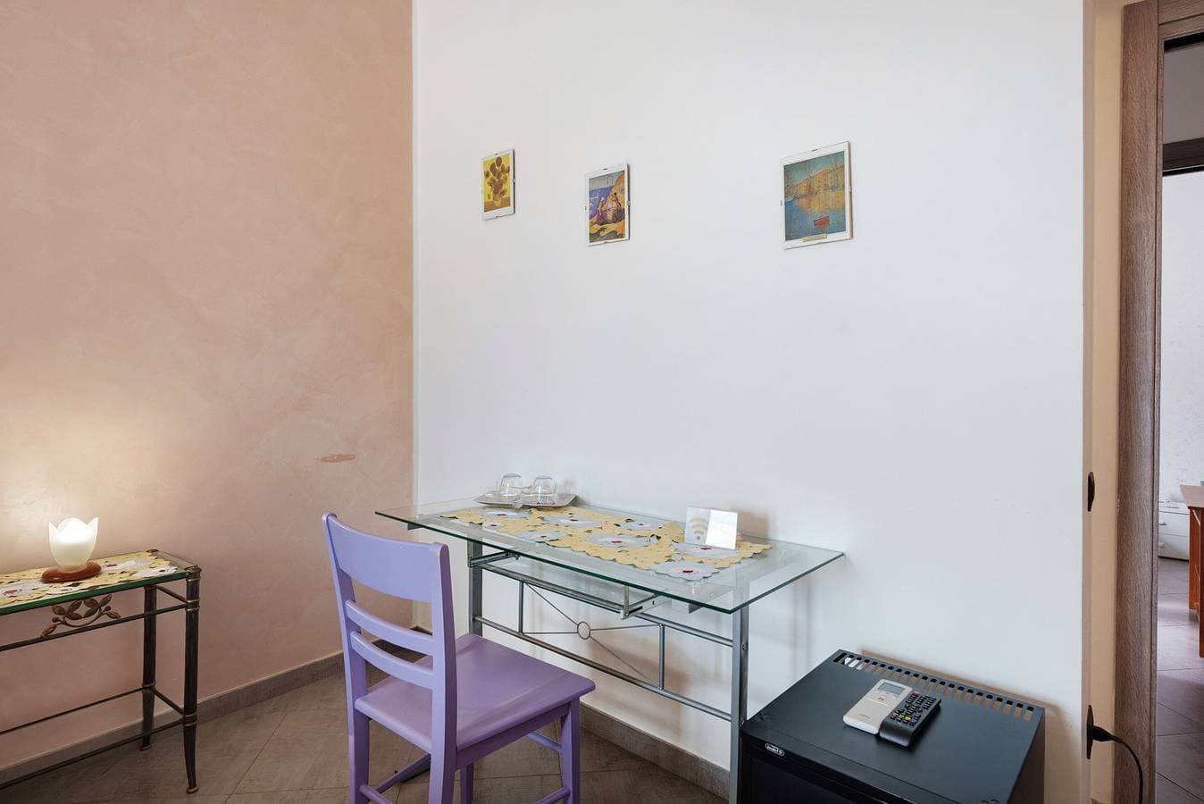 Foto 12 von 13: Zimmer 'Camera Libeccio Vista Mare' mit Meerblick, WLAN und Klimaanlage