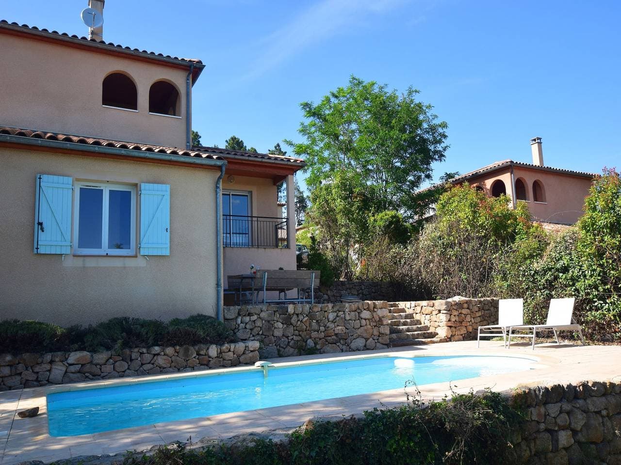 Villa 1