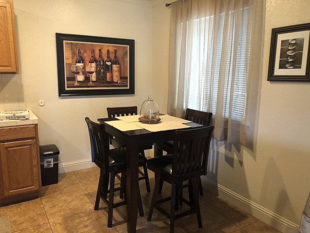 Foto 13 von 20: Gesamter Fresno / Clovis Bungalow mit 2 Schlafzimmern