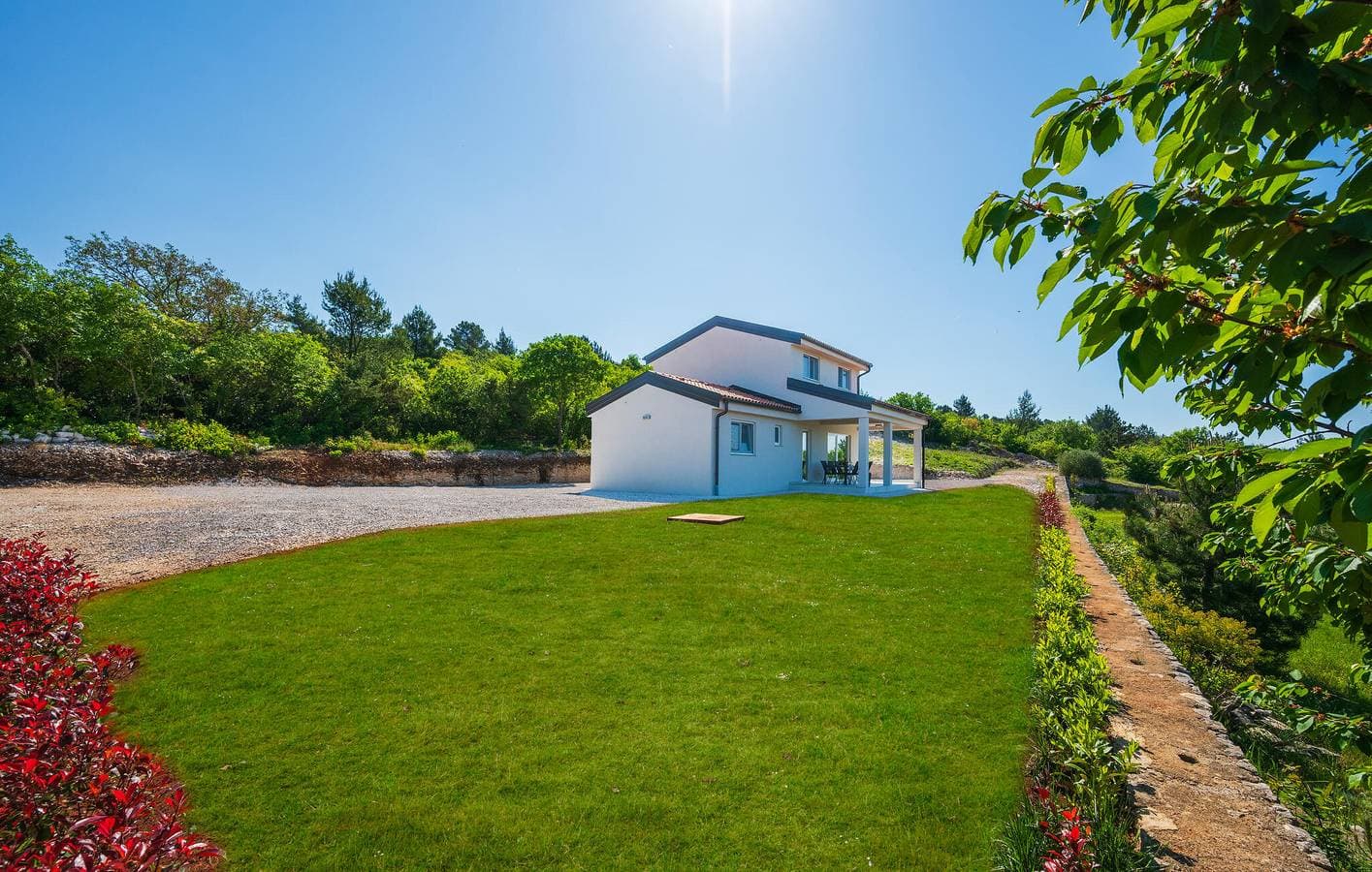 Gemütliche 2-Zimmer-Wohnung mit Terrasse, WLAN und Parkplatz in Küstennähe 1