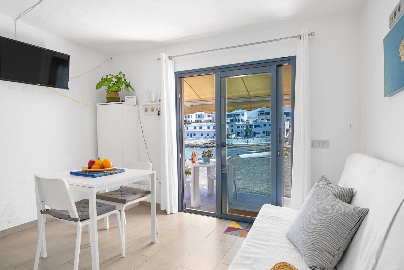 Foto 4 von 23: Ferienhaus 'La Casita Del Mar' direkt am Meer mit privater Terrasse und WLAN