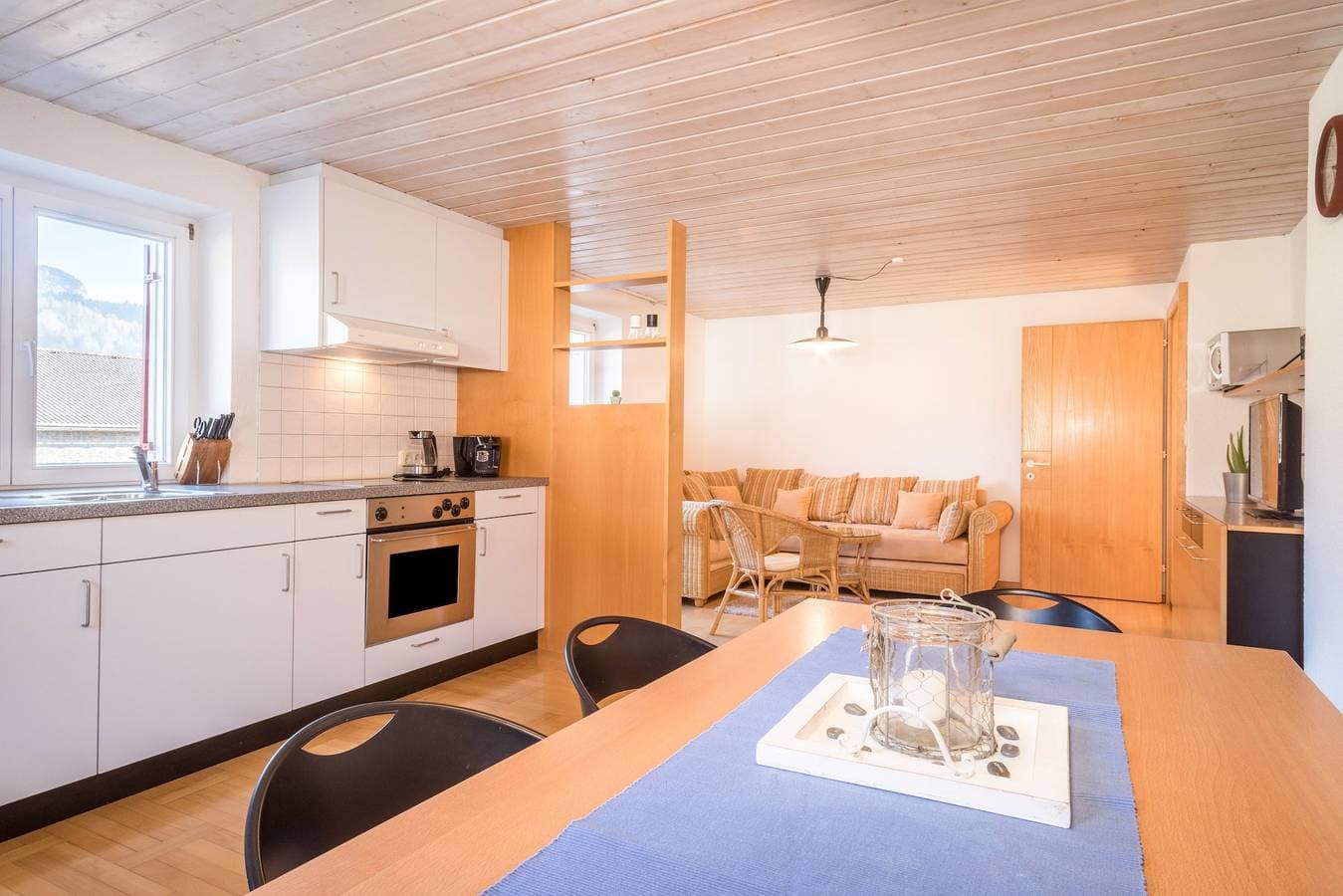 Foto 12 von 24: Ferienwohnung Kanisfluhblick mit Bergblick, Balkon und WLAN