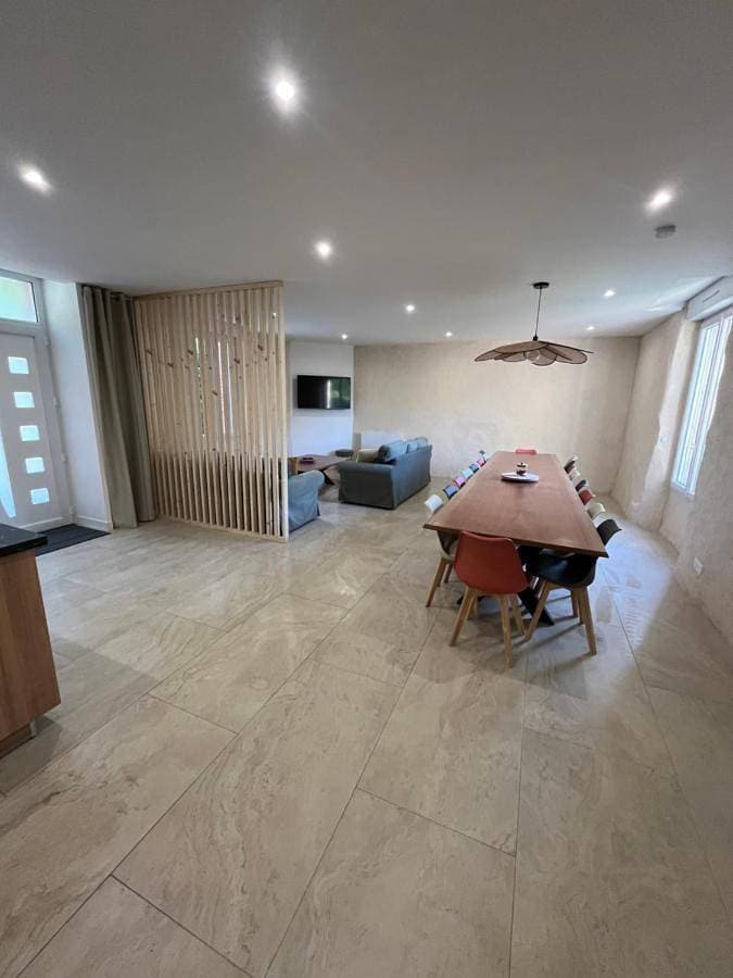 Foto 5 von 31: Five-Bedroom House