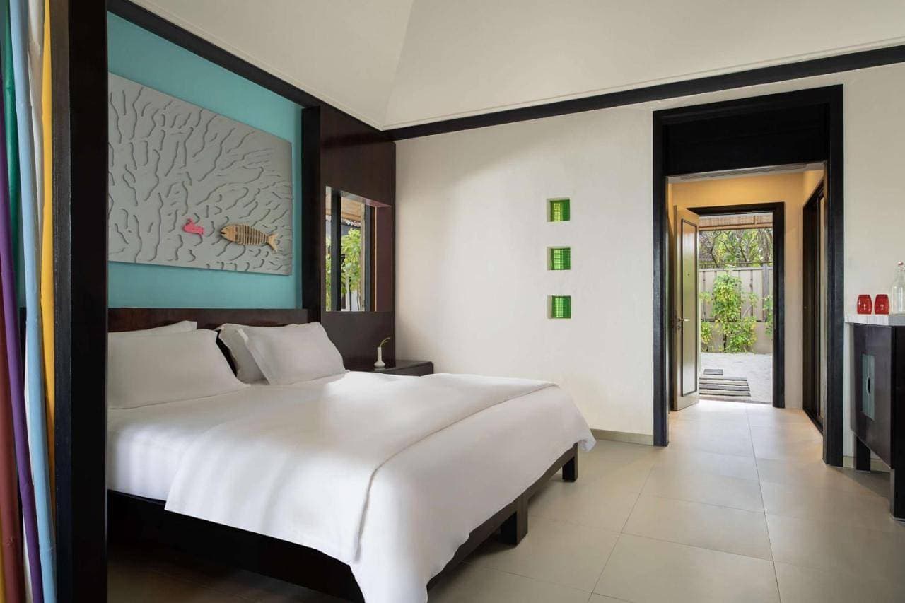 Foto 7 von 10: Beach Front Villa with Free transfer