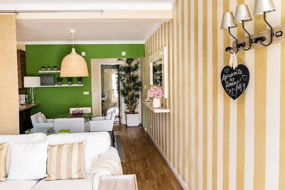 Elegant Apartment in Downtown 1