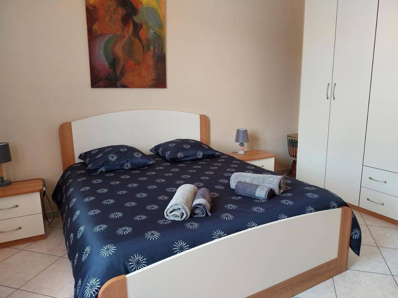 Foto 10 von 40: Two-Bedroom Apartment
