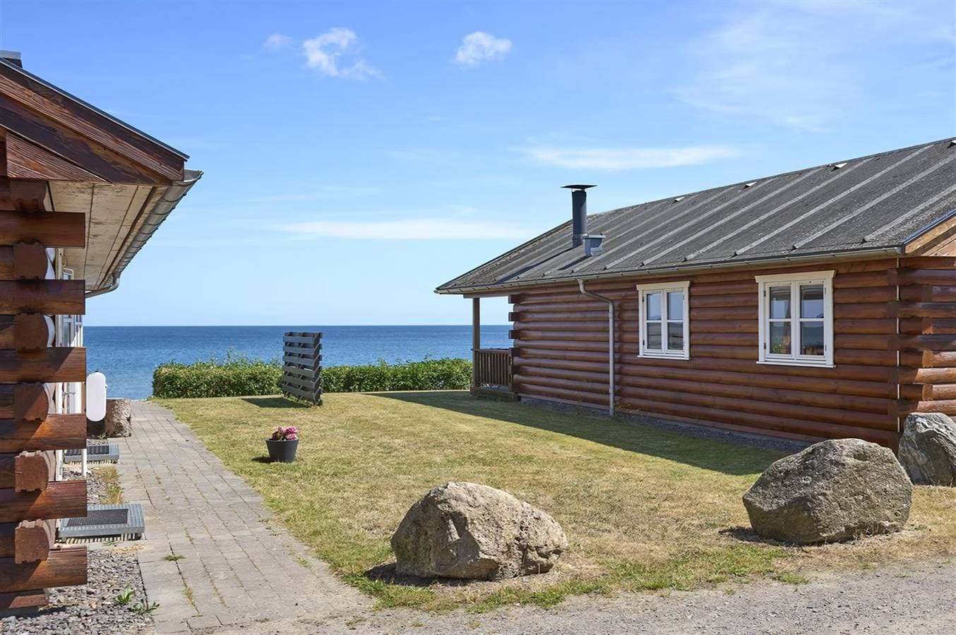 Foto 2 von 23: Pet friendly home in Allinge with house sea view