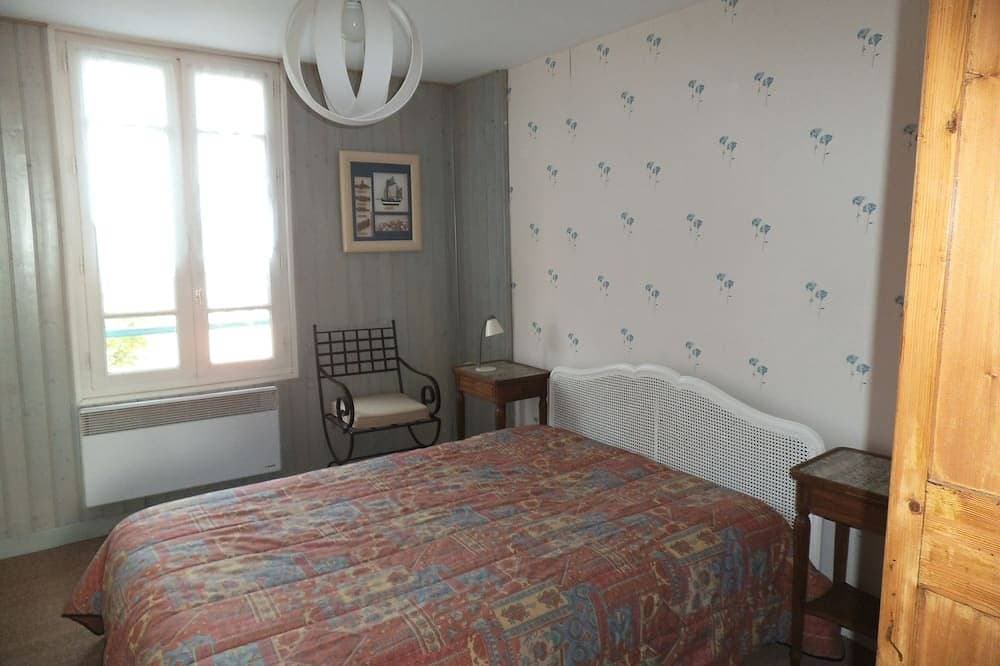 Foto 2 von 13: Das Boot Helle Wohnung mit Blick auf das Meer und den Strand