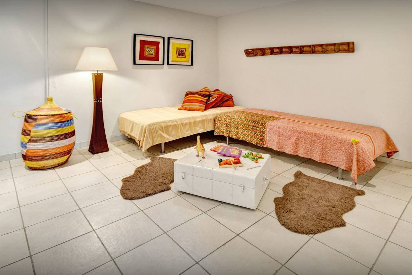 Foto 10 von 24: Enjoy village life, great views and a sunny private pool - Ovo Network