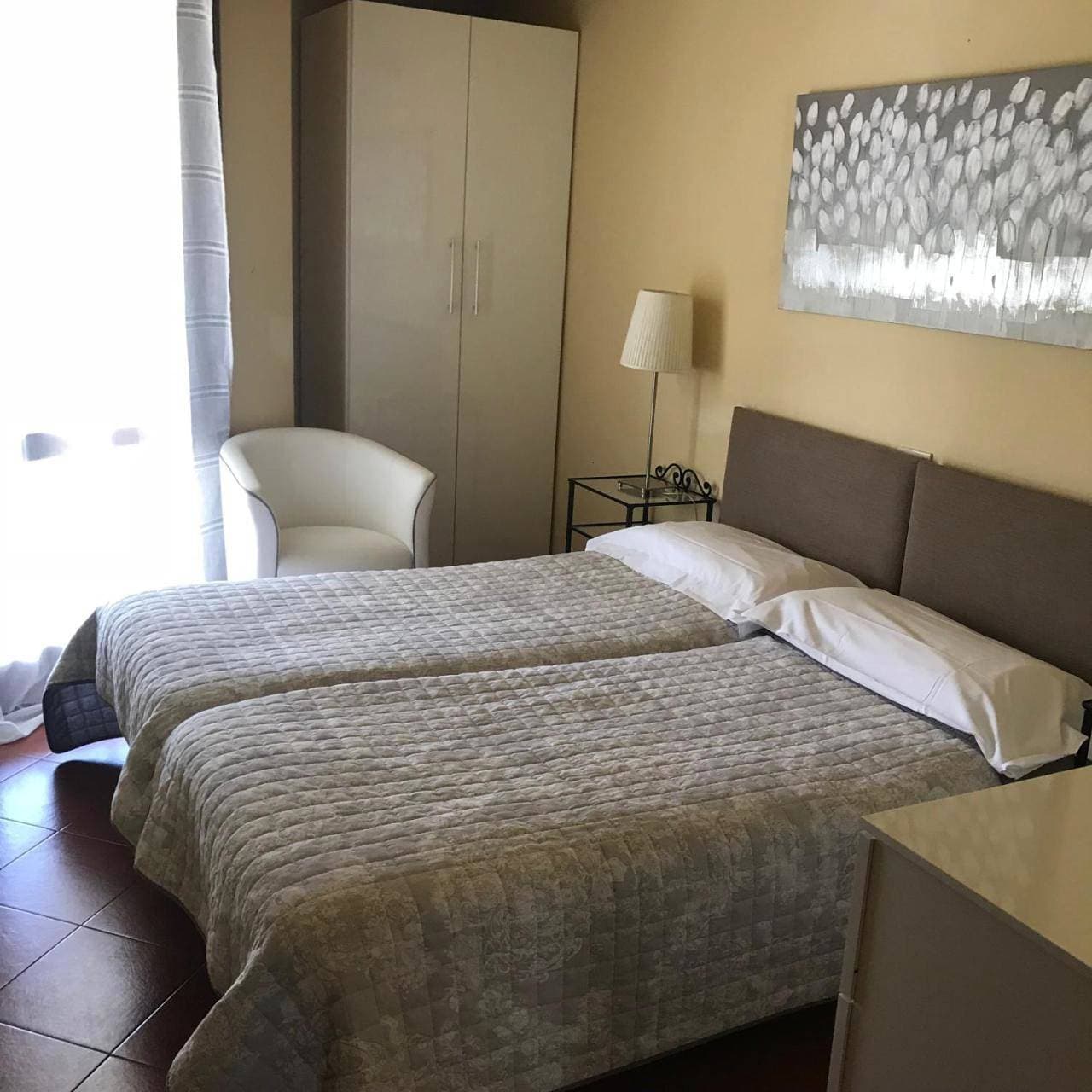 Foto 4 von 10: One-Bedroom Apartment with Balcony