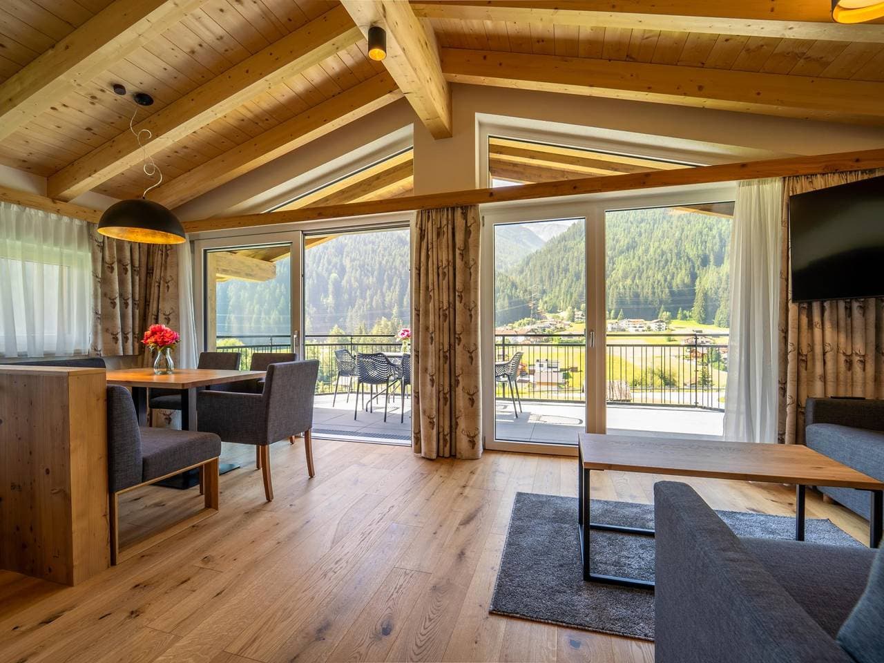 Luxushaus & großem Balkon bei St. Anton am Arlberg 1