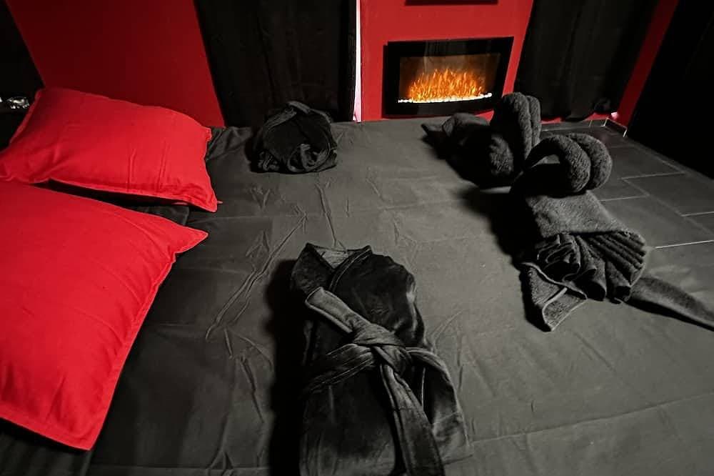 Foto 5 von 18: Love Room Avec Jacuzzi