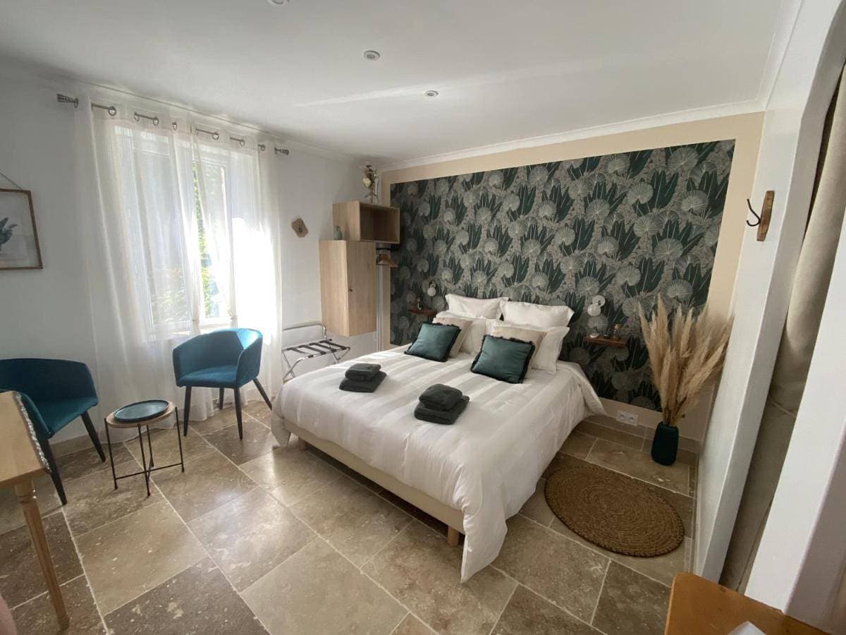 Foto 4 von 10: Queen Room with Spa Bath