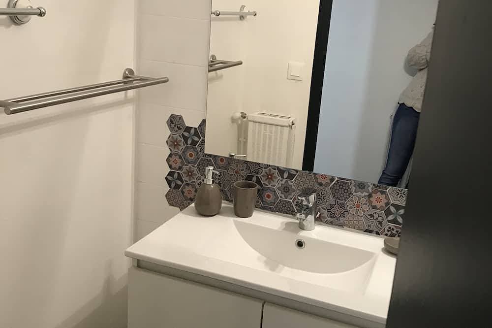 Foto 13 von 30: Apartment-Stadt-Ensuite mit Bad-Gartenblick