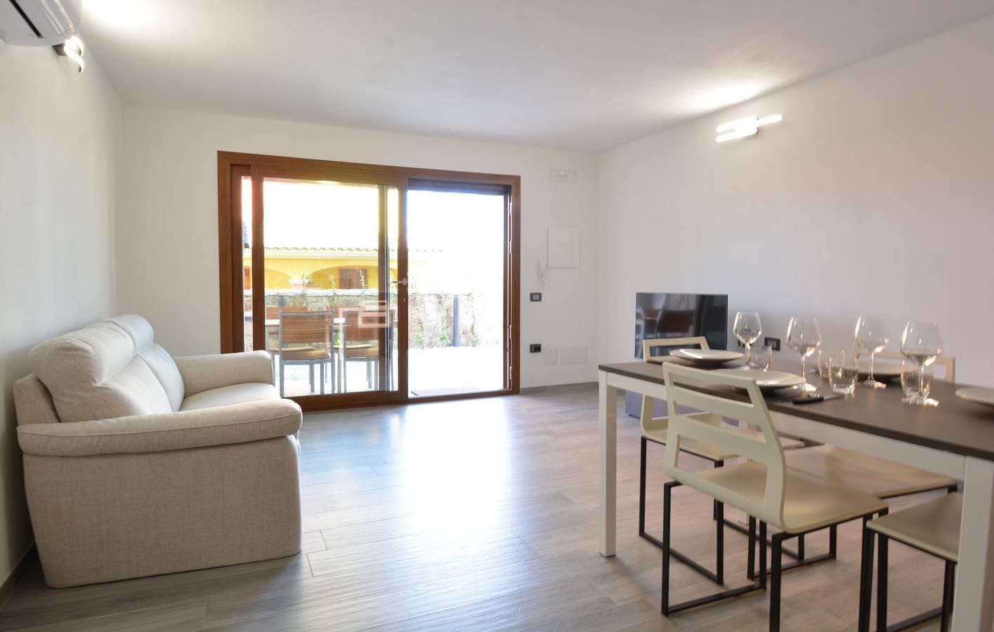 Foto 5 von 24: Gemütliches Olia Speciosa Apartment mit Parkplatz und Terrasse
