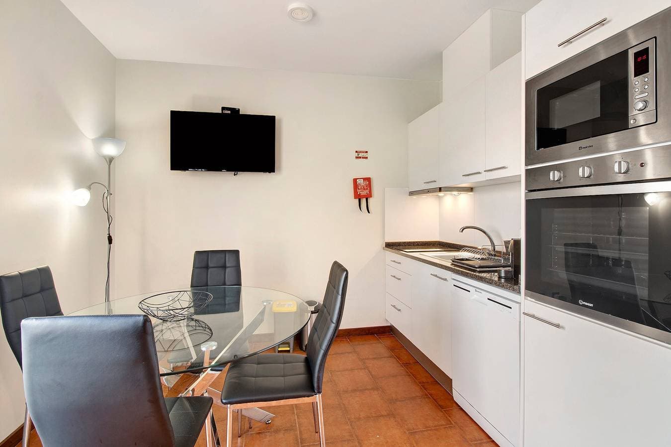 Foto 7 von 21: Studio 'Ninho Gaivota' mit atemberaubendem Meerblick, Klimaanlage, WLAN & Balkon